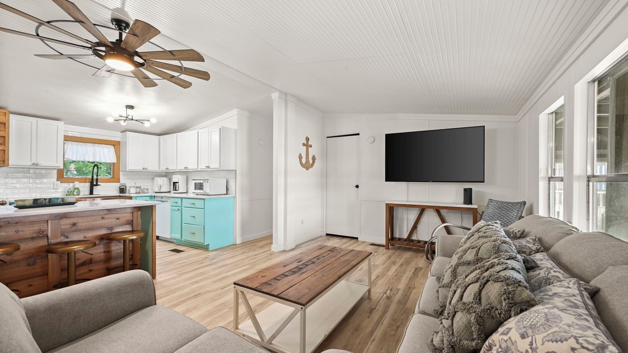 Photo of Livingroom in Lakeland