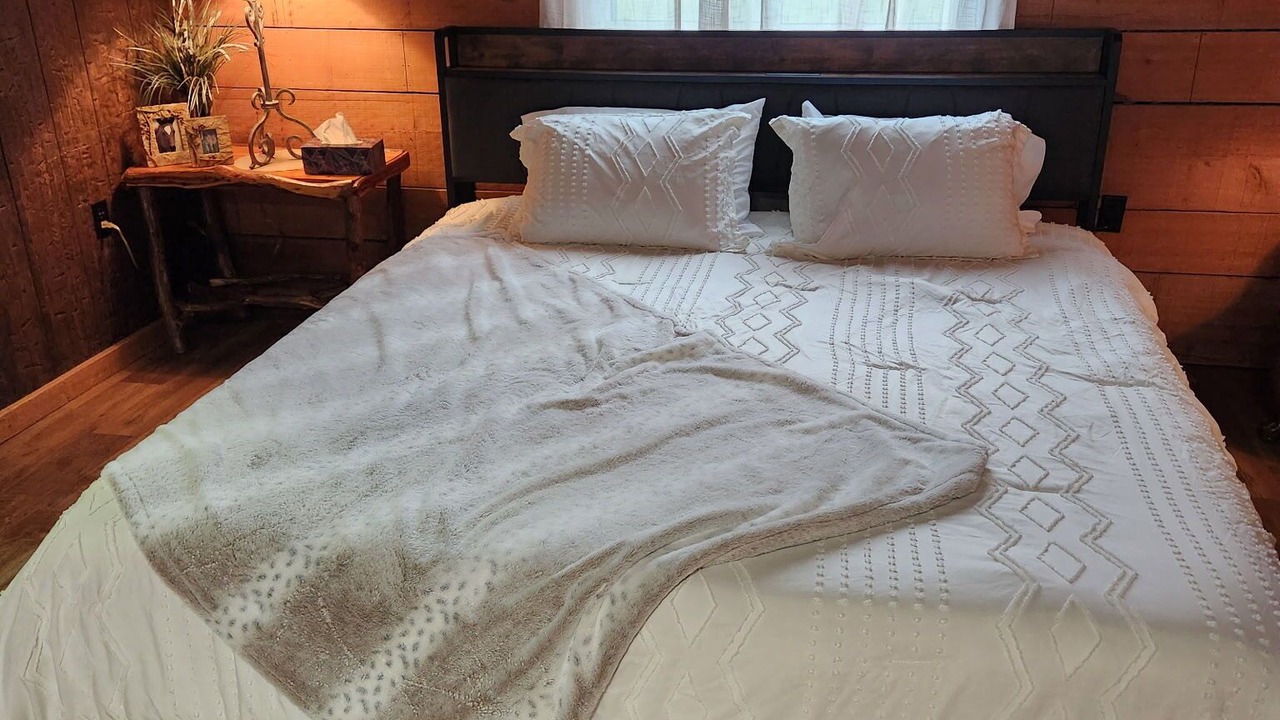 Photo of Bedroom in Marshalltown