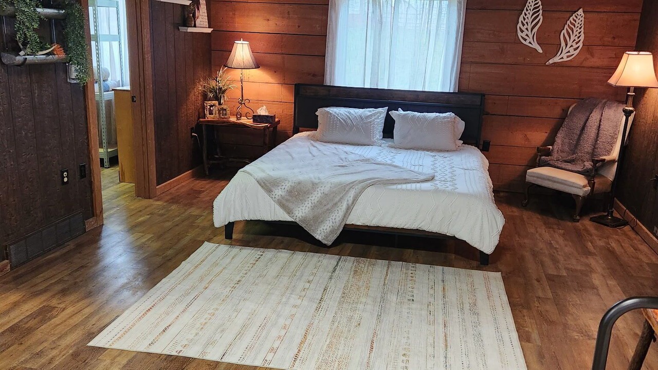 Photo of Bedroom in Marshalltown