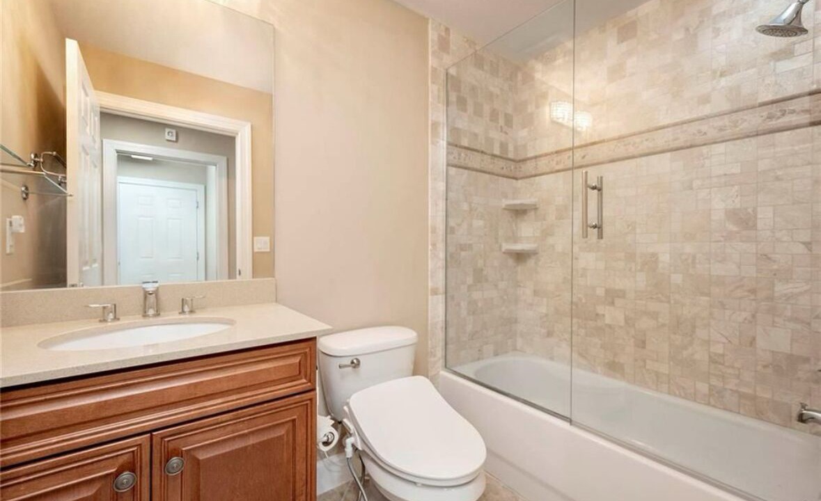 Photo of Bathroom in Naples