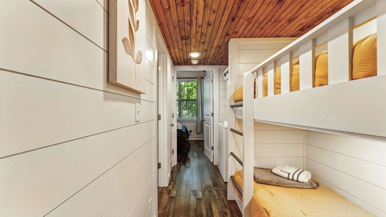 Photo of Bedroom in Menlo