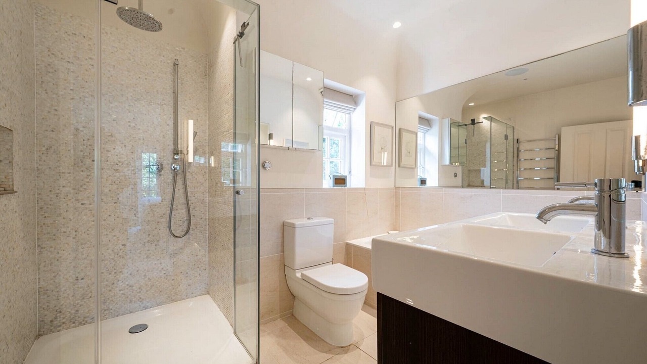 Photo of Bathroom in Wandsworth Common