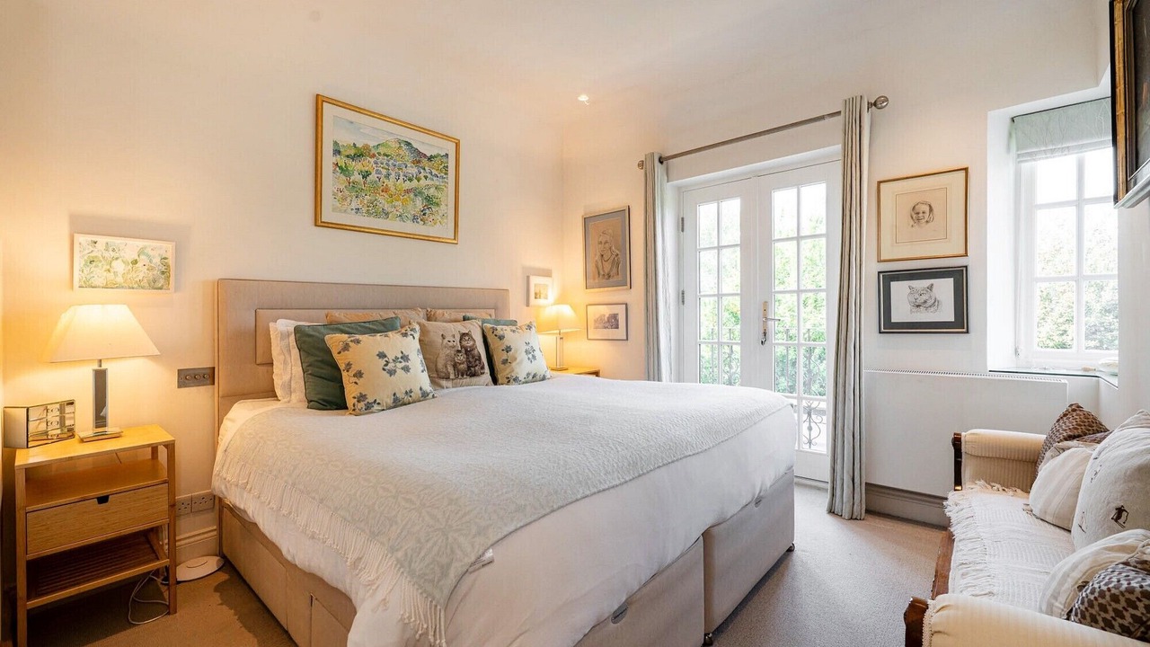 Photo of Bedroom in Wandsworth Common