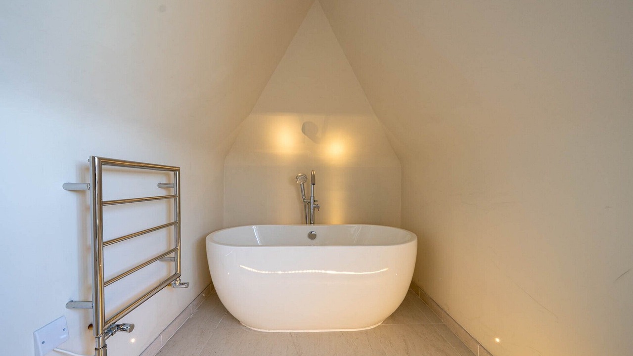 Photo of Bathroom in Wandsworth Common