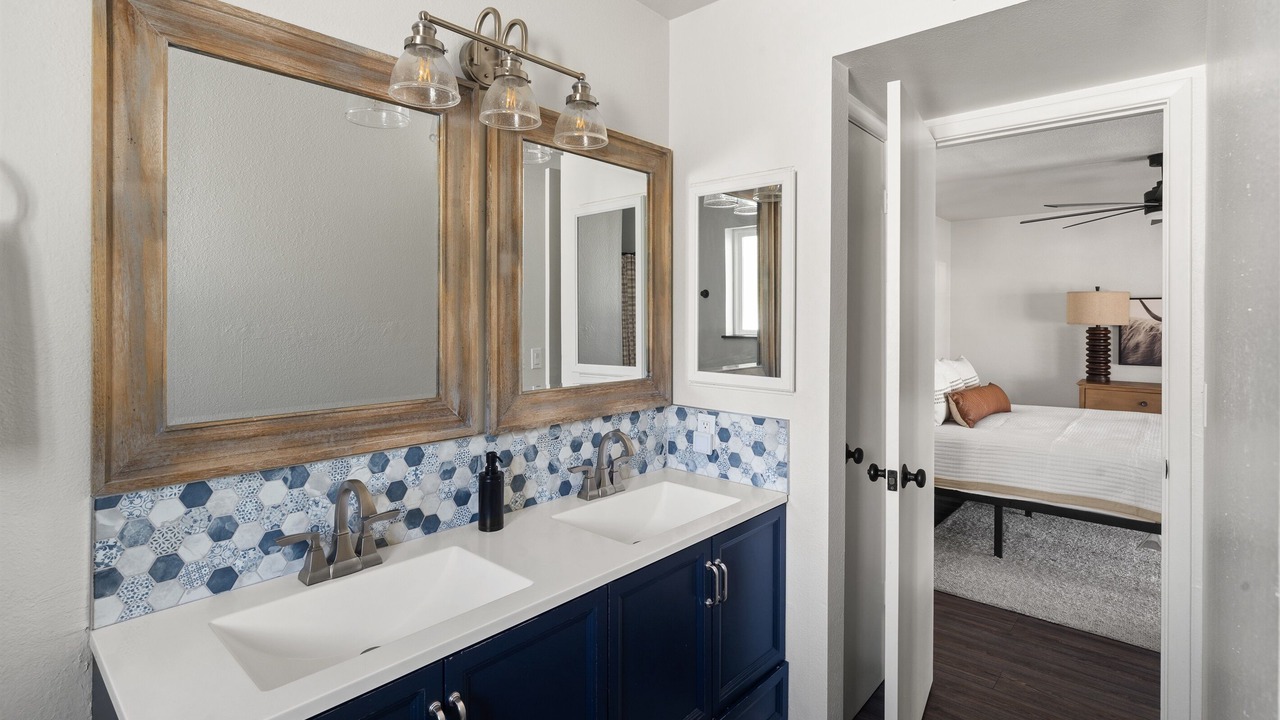 Photo of Bathroom in Moon Mountain Vistas