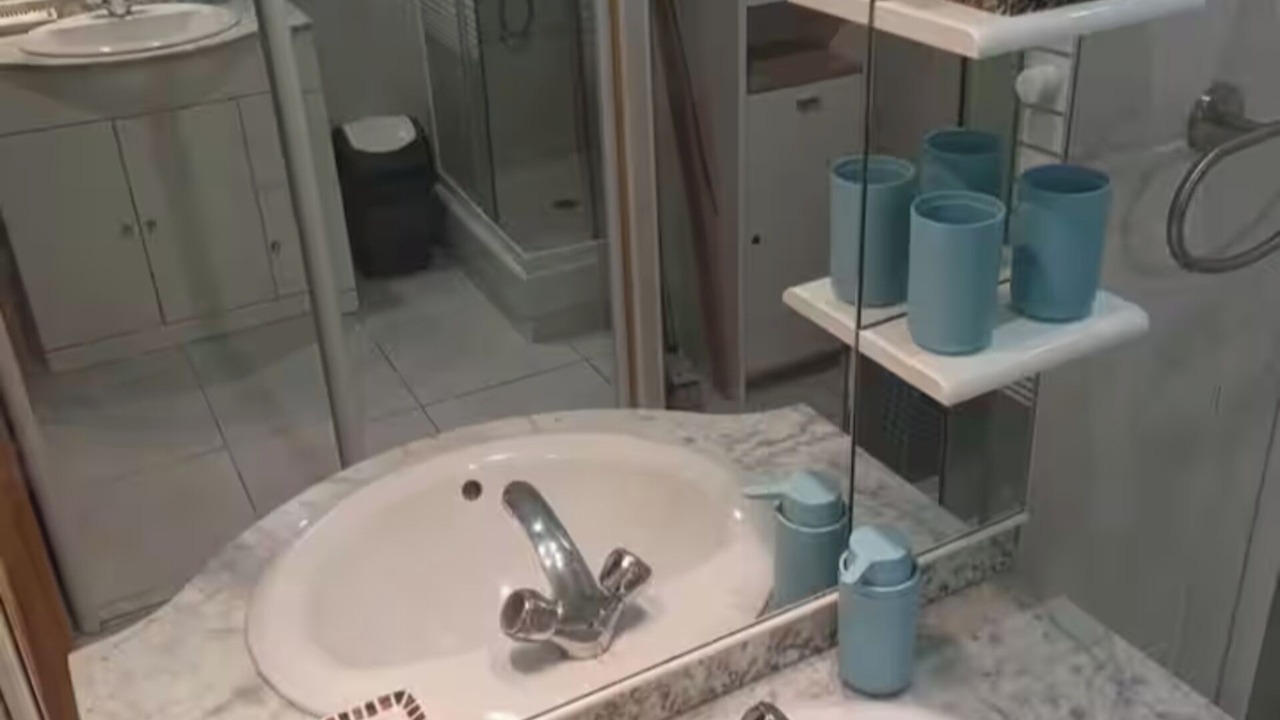 Photo of Bathroom in Port-Vendres