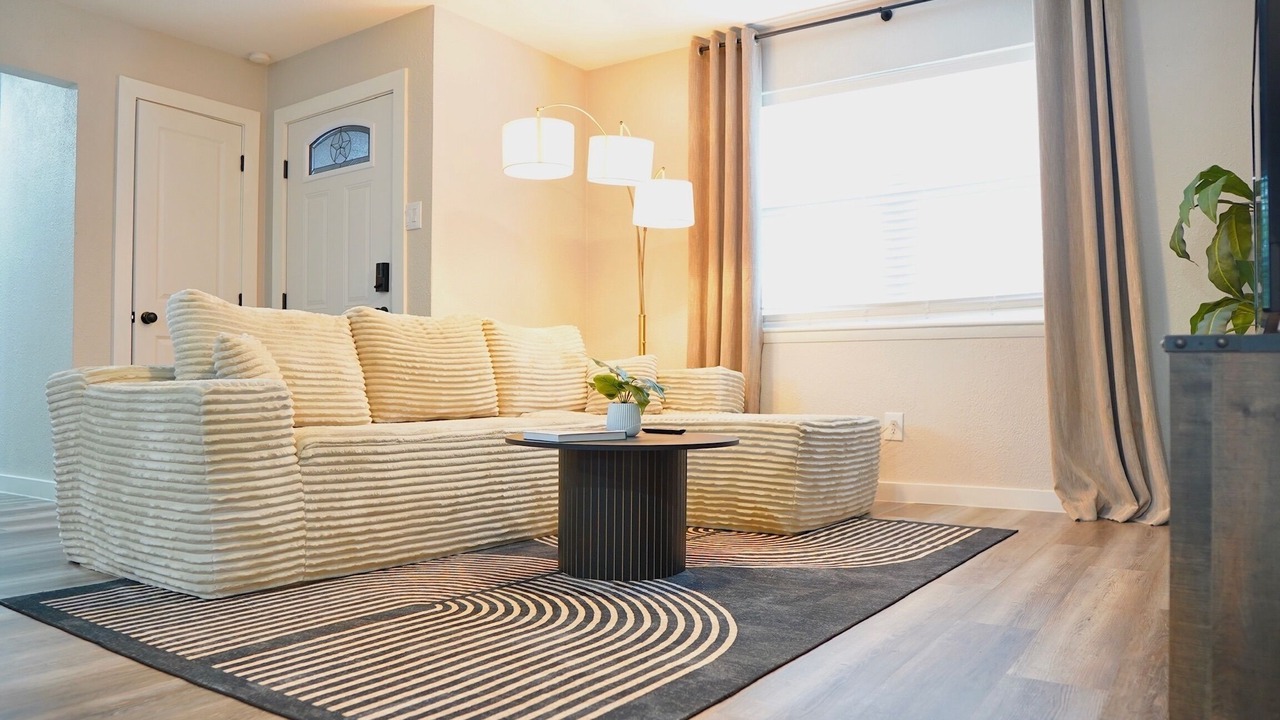 Photo of Livingroom in Mesquite