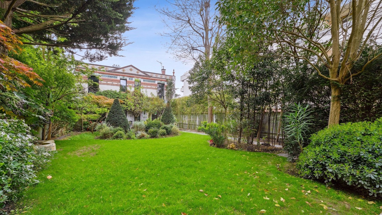 Photo of Outdoor in Parchamp–Albert Kahn