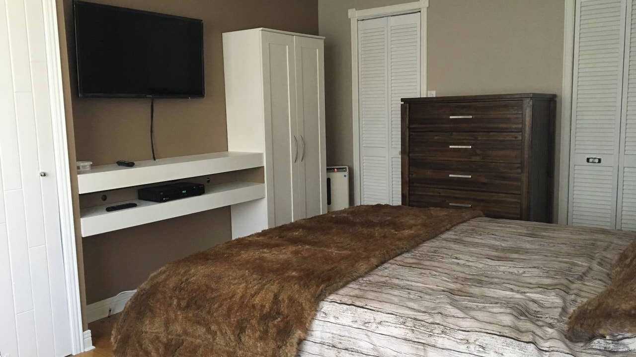 Photo of Bedroom in Saint-Jean-de-l'lle-d'Orleans