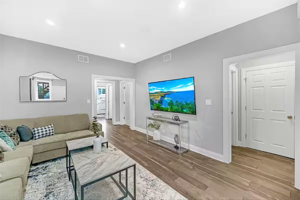 Photo of Livingroom in Forest Park