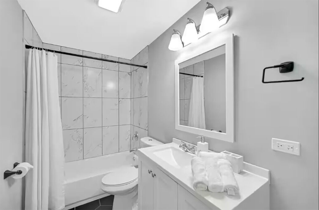 Photo of Bathroom in Forest Park