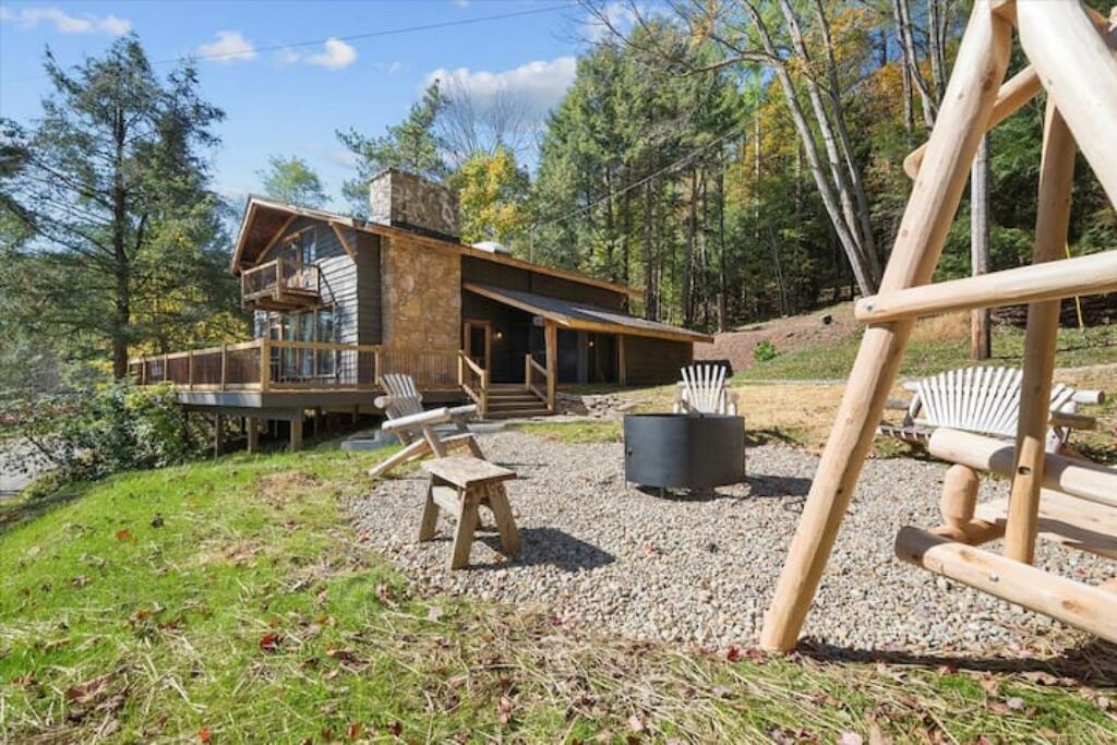 Photo of Outdoor in Champion