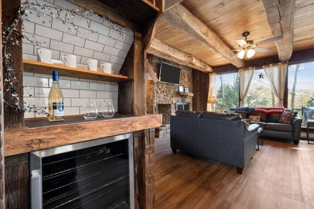 Photo of Livingroom in Champion