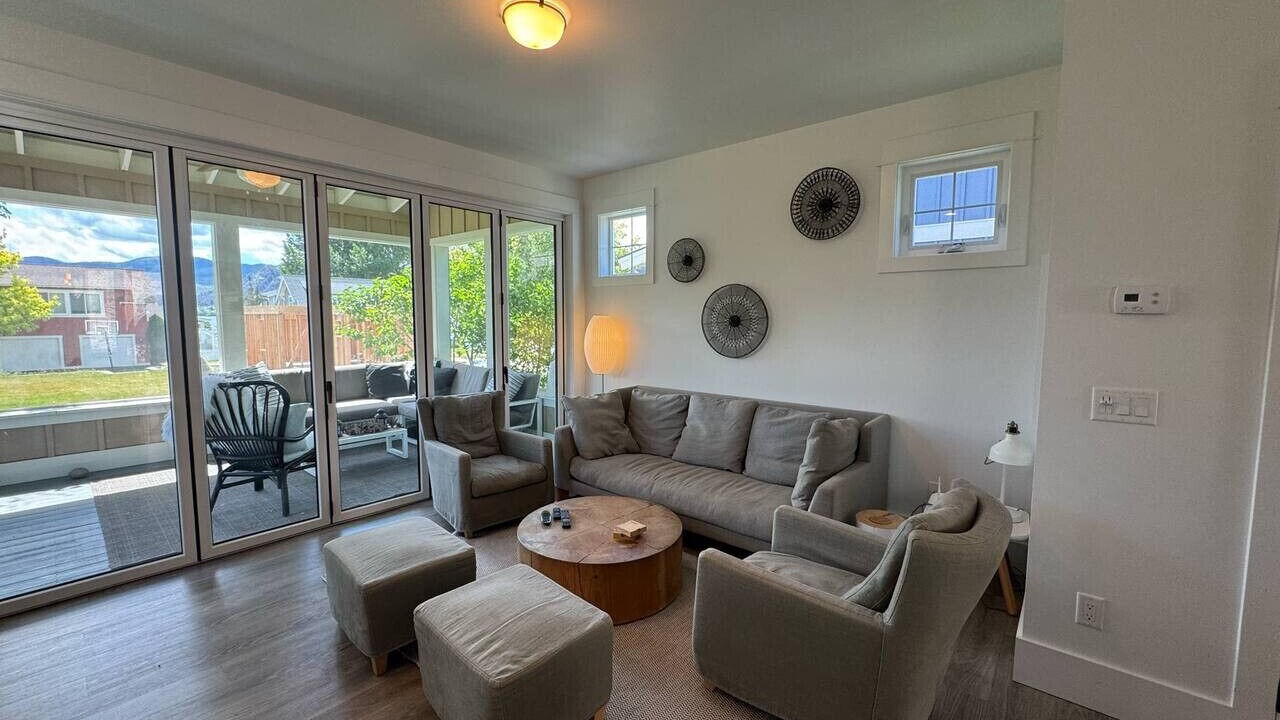 Photo of Livingroom in Oroville