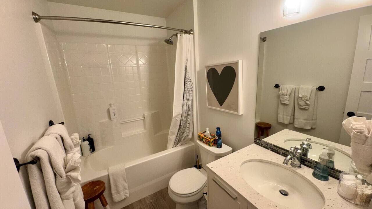 Photo of Bathroom in Oroville