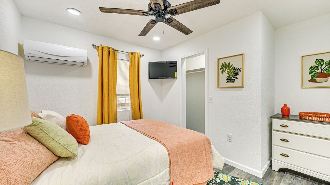 Photo of Bedroom in Brownwood