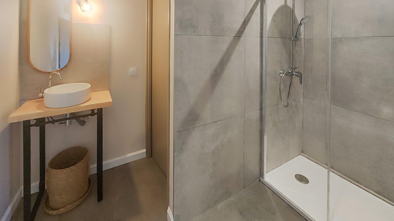 Photo of Bathroom in Quarante