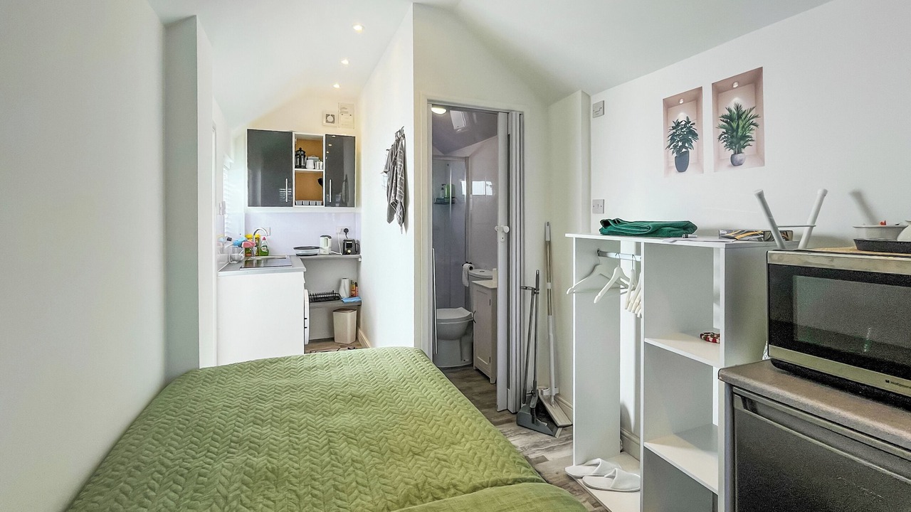 Photo of Others in Carshalton South and Clockhouse