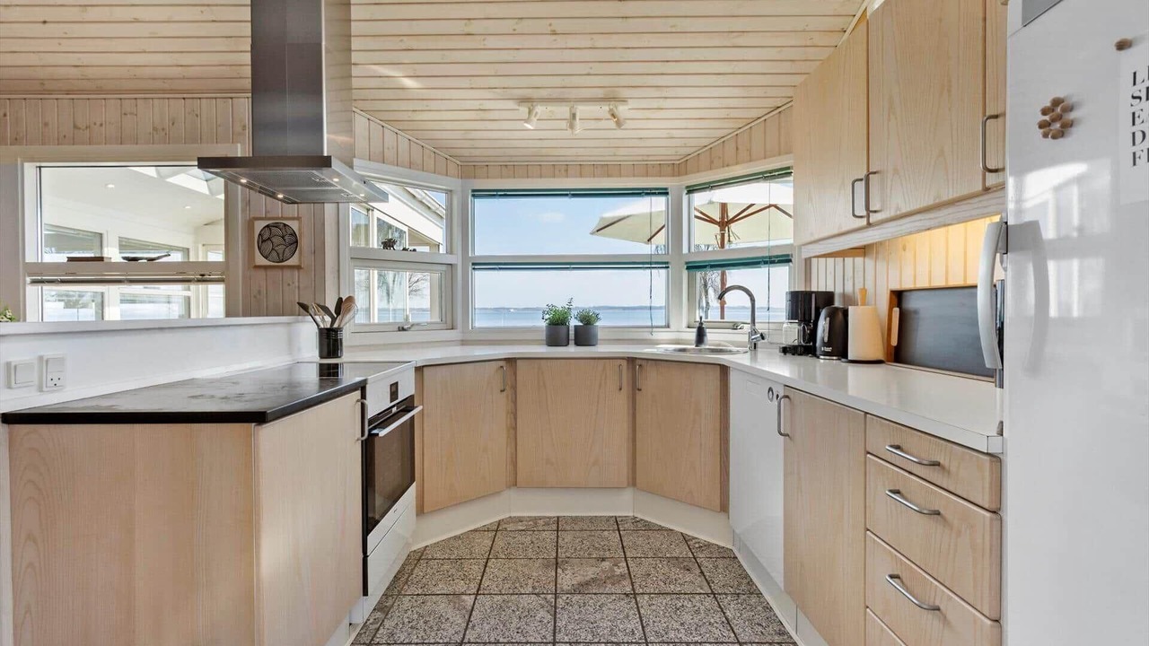 Photo of Kitchen in Helnæs By