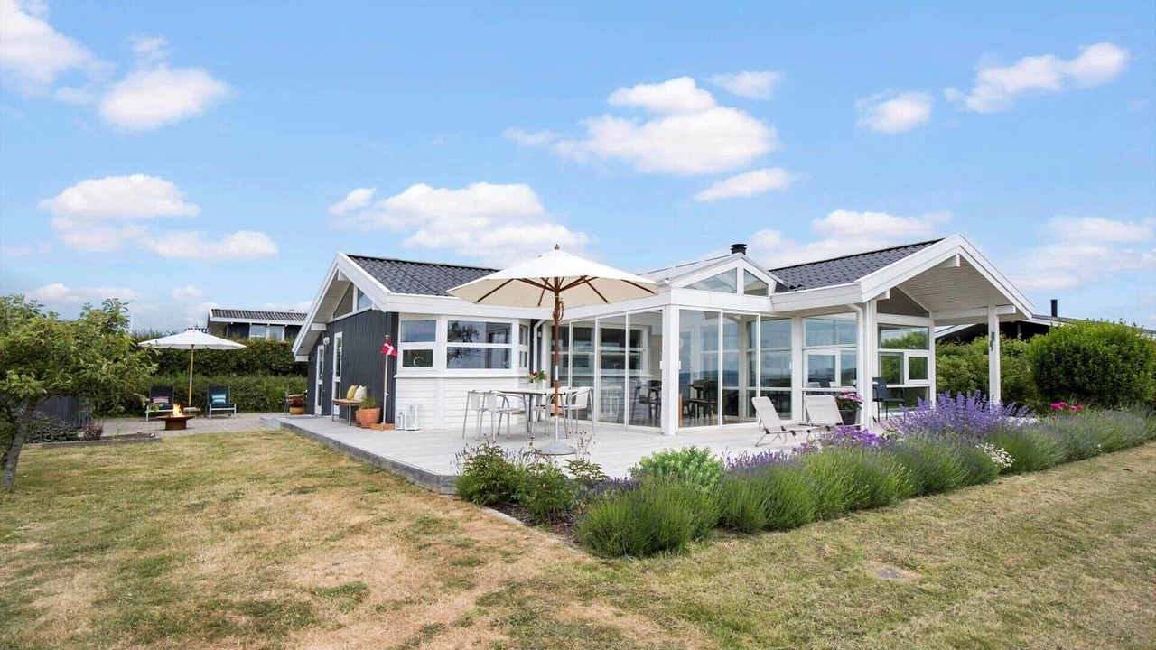 Photo of Outdoor in Helnæs By