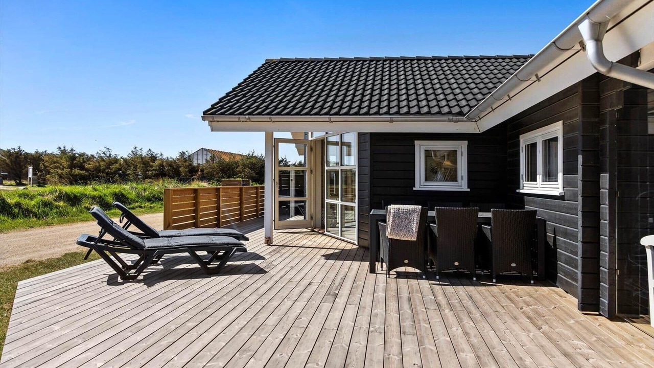 Photo of Outdoor in Vrist Strand