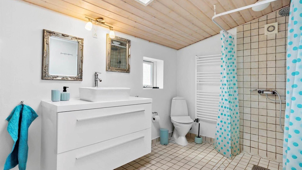 Photo of Bathroom in Ronbjerg