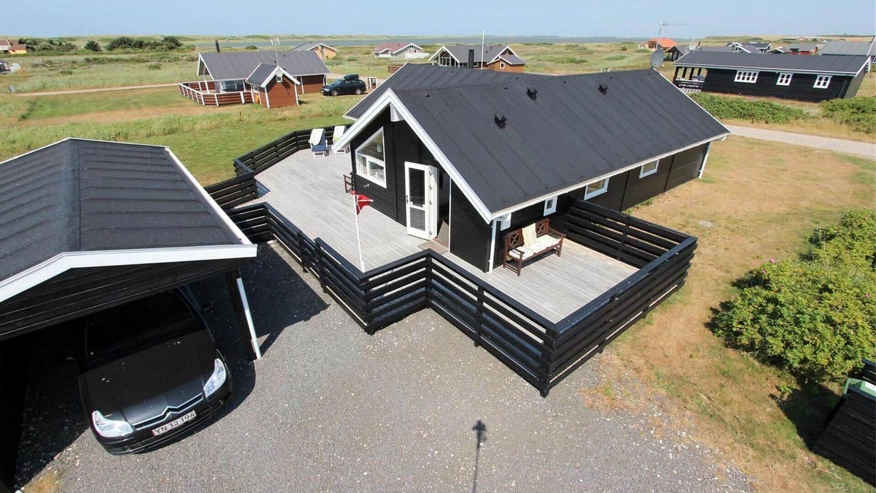 Photo of Outdoor in Trans