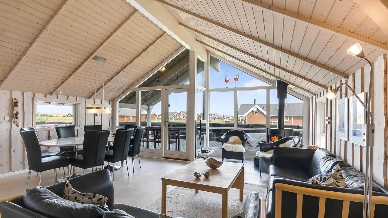 Photo of Livingroom in Trans