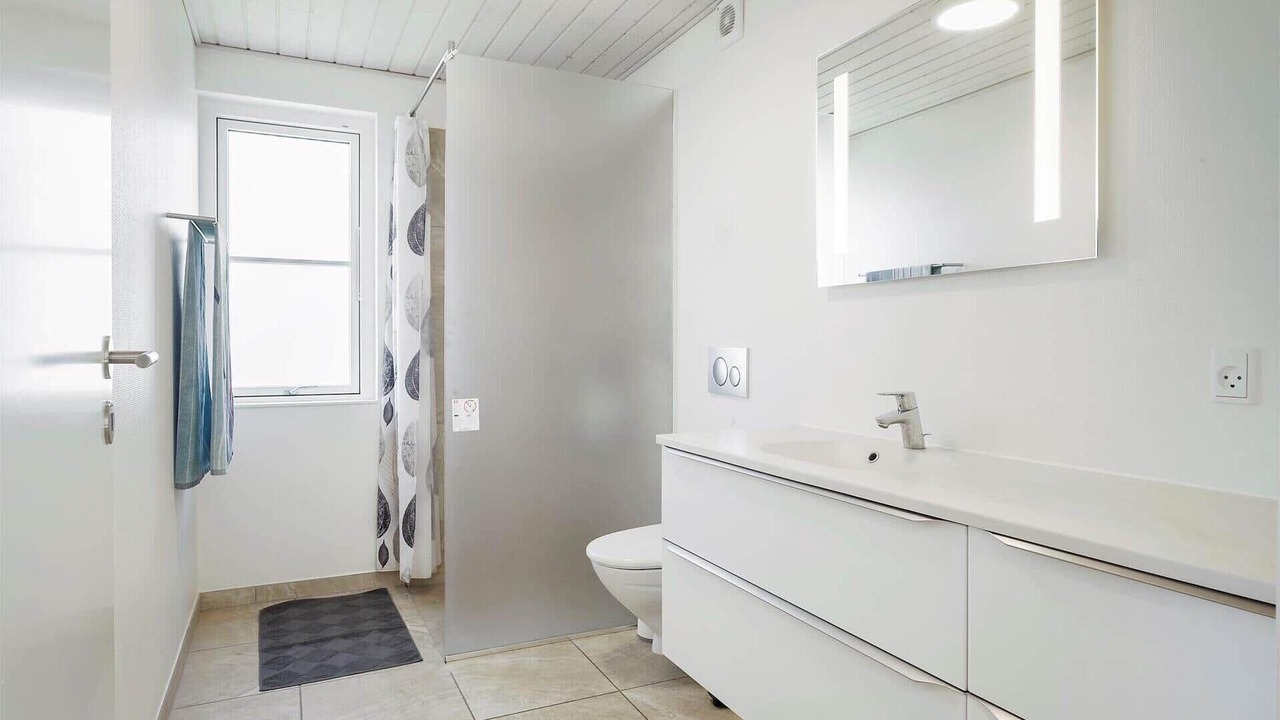 Photo of Bathroom in Hvalpsund