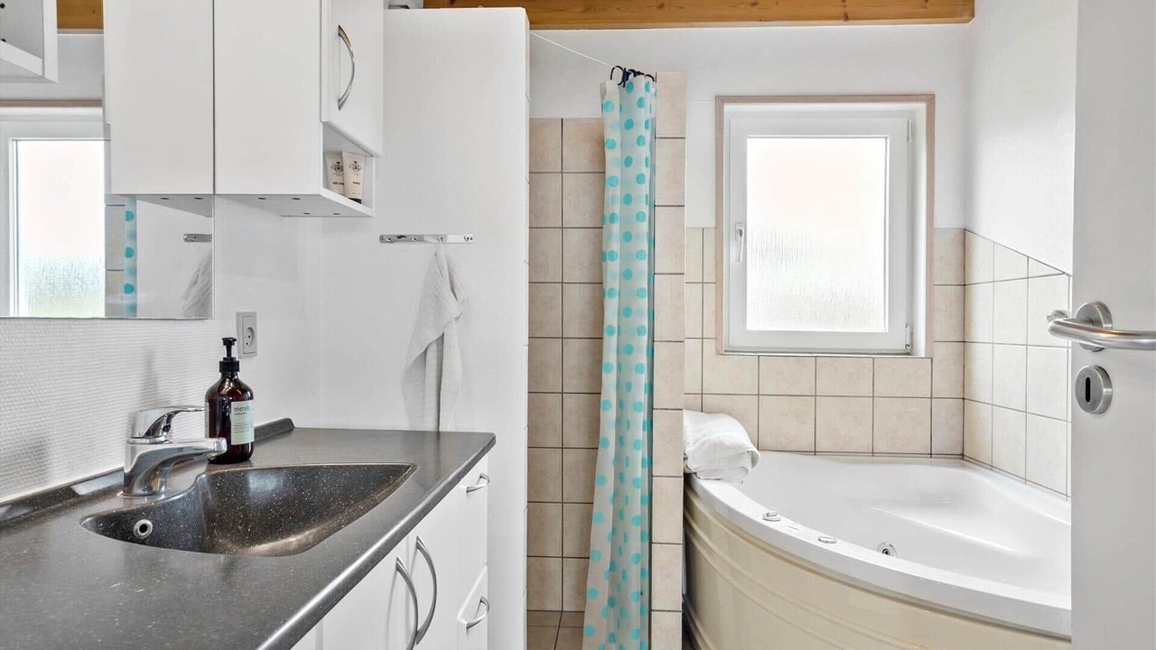 Photo of Bathroom in Snedsted