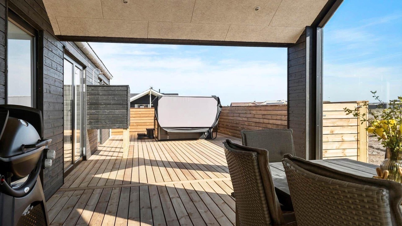 Photo of Outdoor in Vrist Strand
