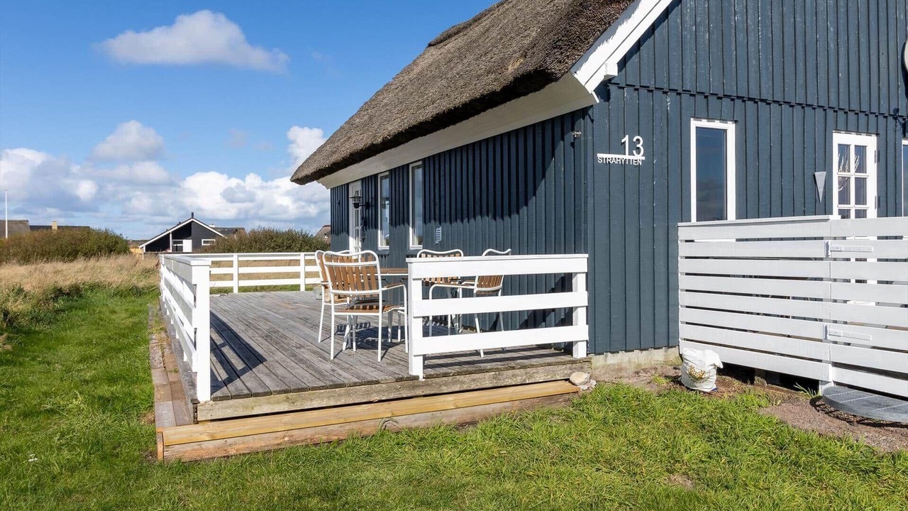 Photo of Patio Balcony in Vrist Strand