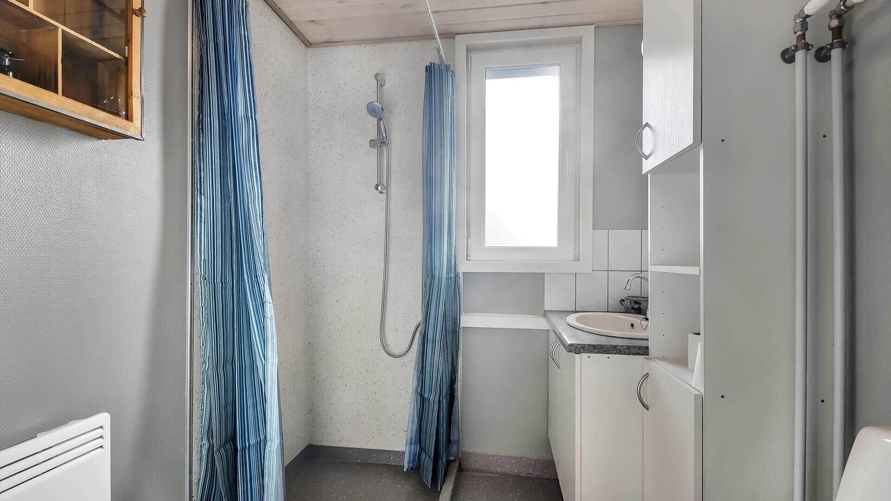 Photo of Bathroom in Trans