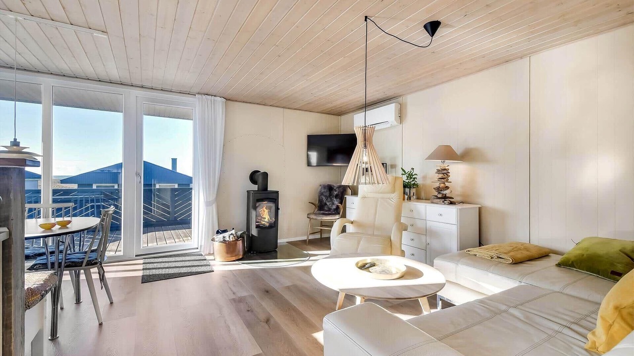 Photo of Livingroom in Trans