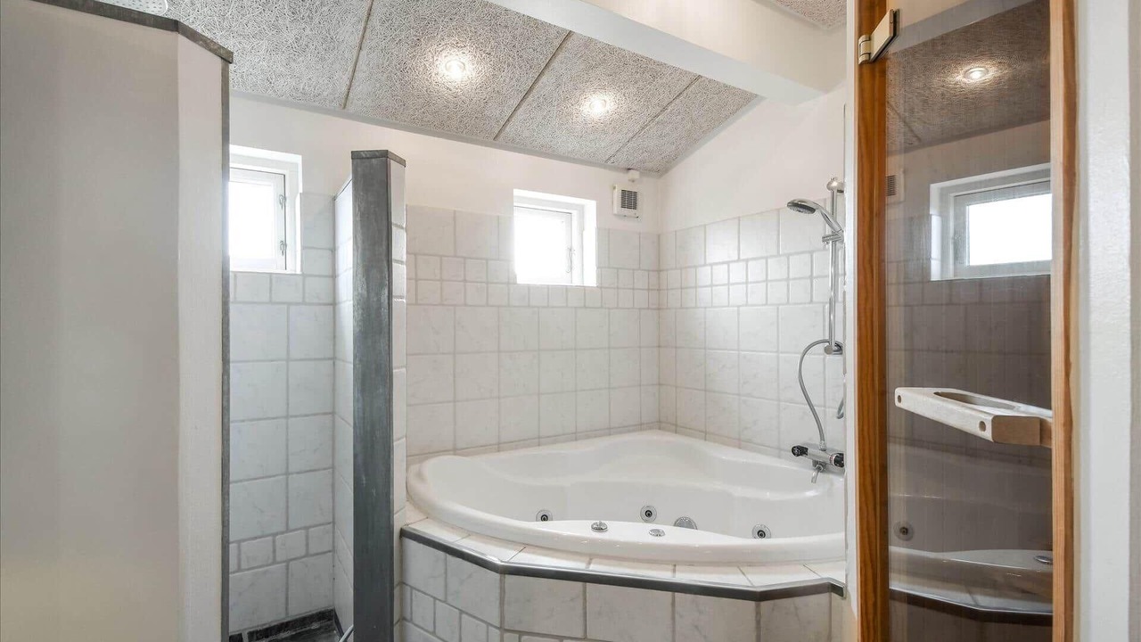 Photo of Bathroom in Thyboron