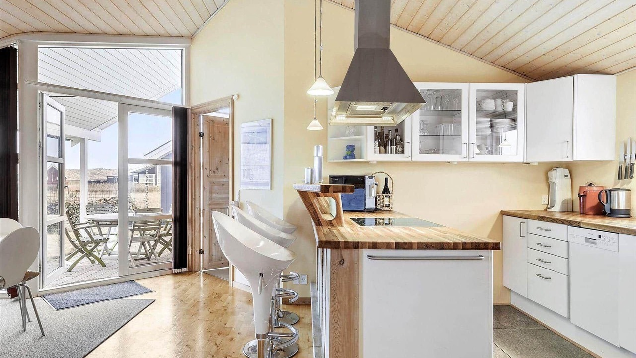 Photo of Kitchen in Trans