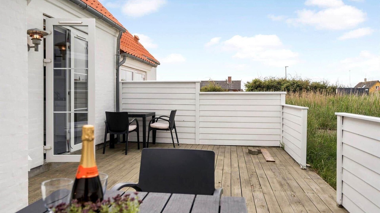 Photo of Outdoor in Vrist Strand