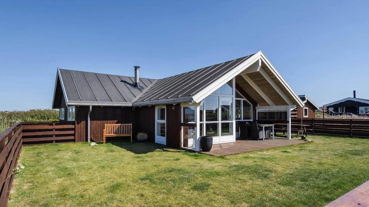 Photo of Outdoor in Trans