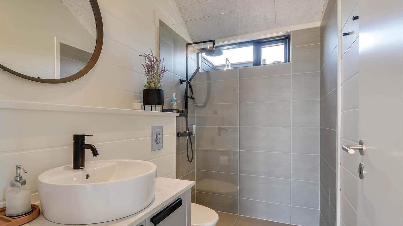 Photo of Bathroom in Vrist Strand
