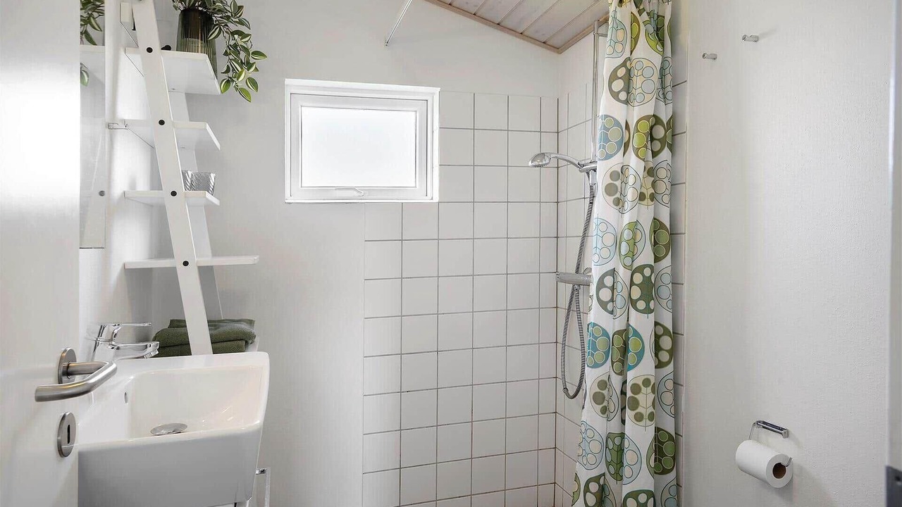 Photo of Bathroom in Trans