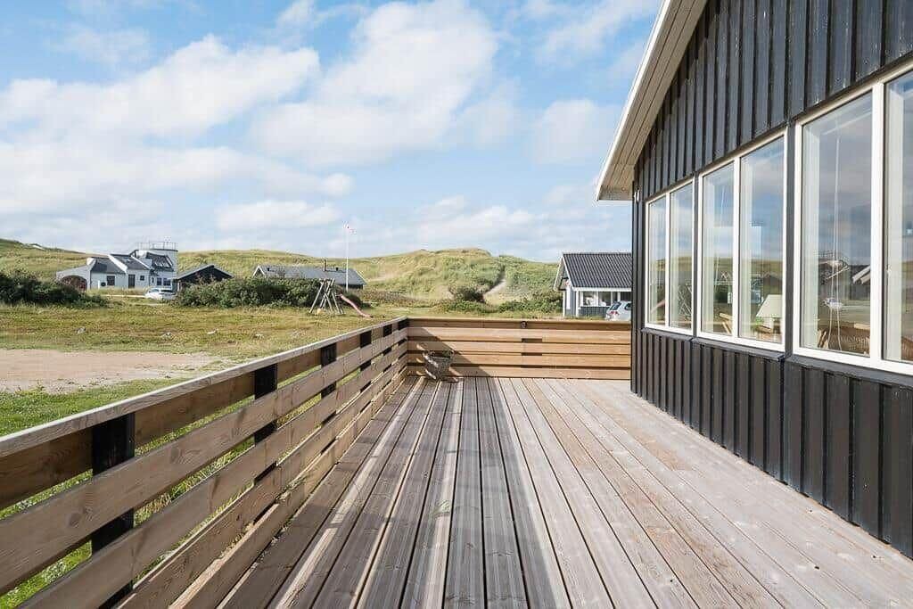 Photo of Patio Balcony in Vrist Strand