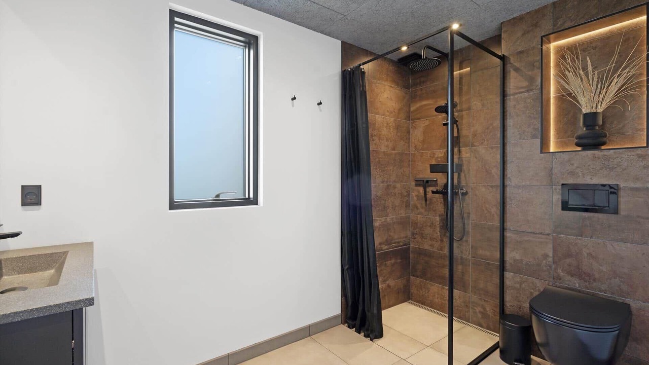 Photo of Bathroom in Trans