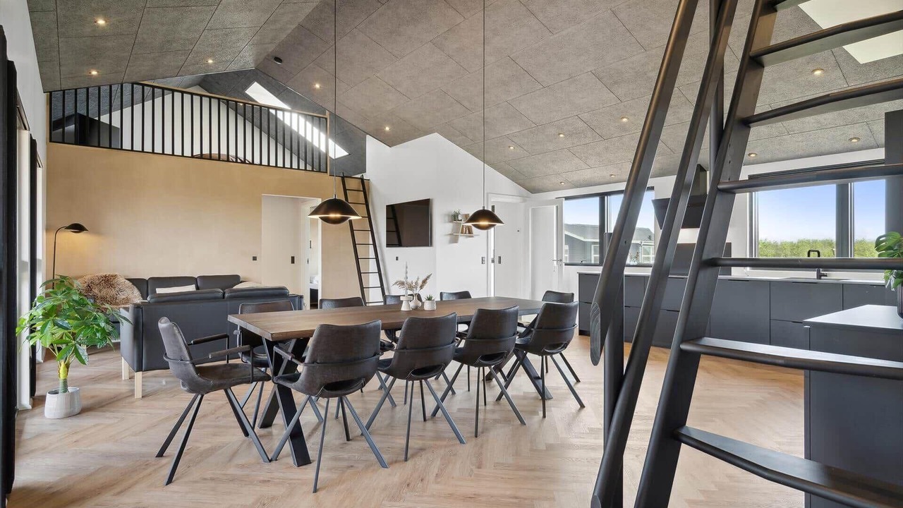 Photo of Others in Trans