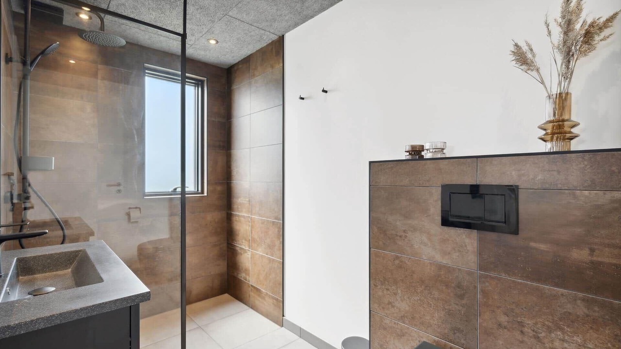 Photo of Bathroom in Trans