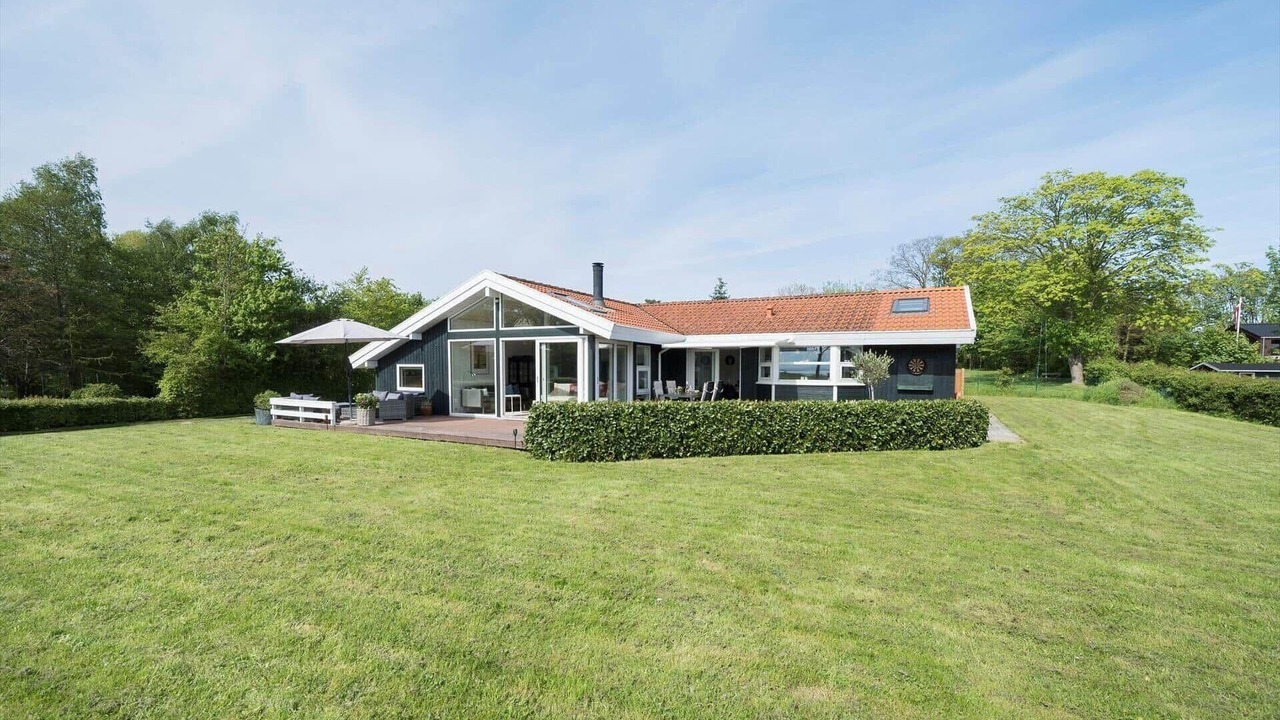 Photo of Outdoor in Mesinge