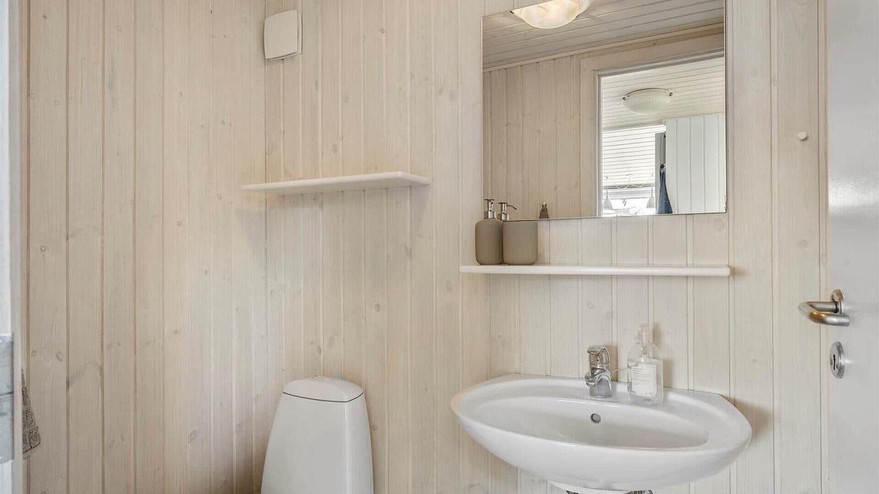 Photo of Bathroom in Mesinge