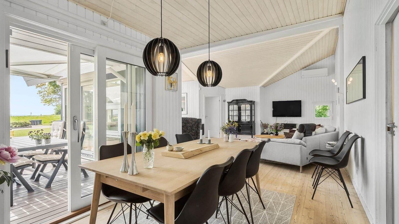 Photo of Others in Mesinge