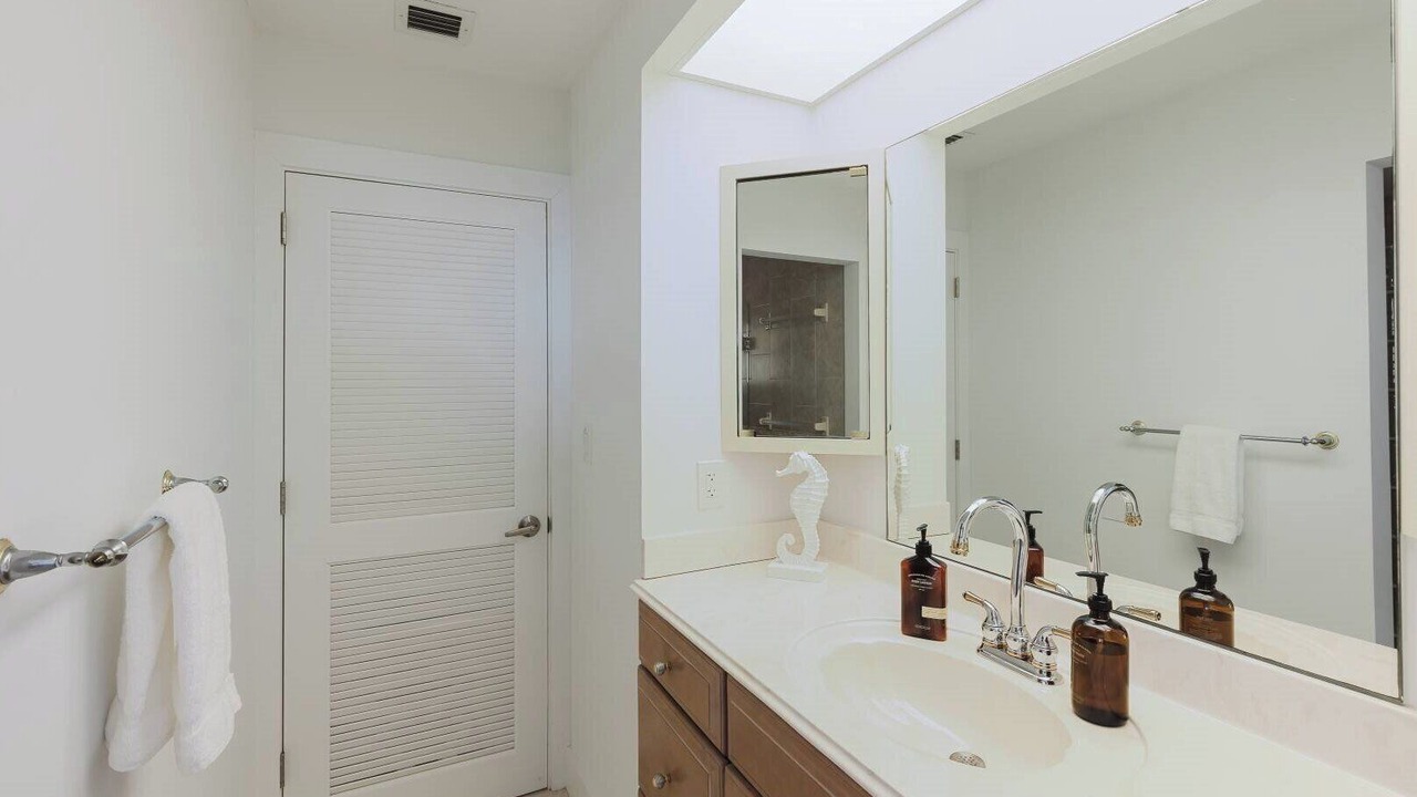 Photo of Bathroom in Key Colony Beach