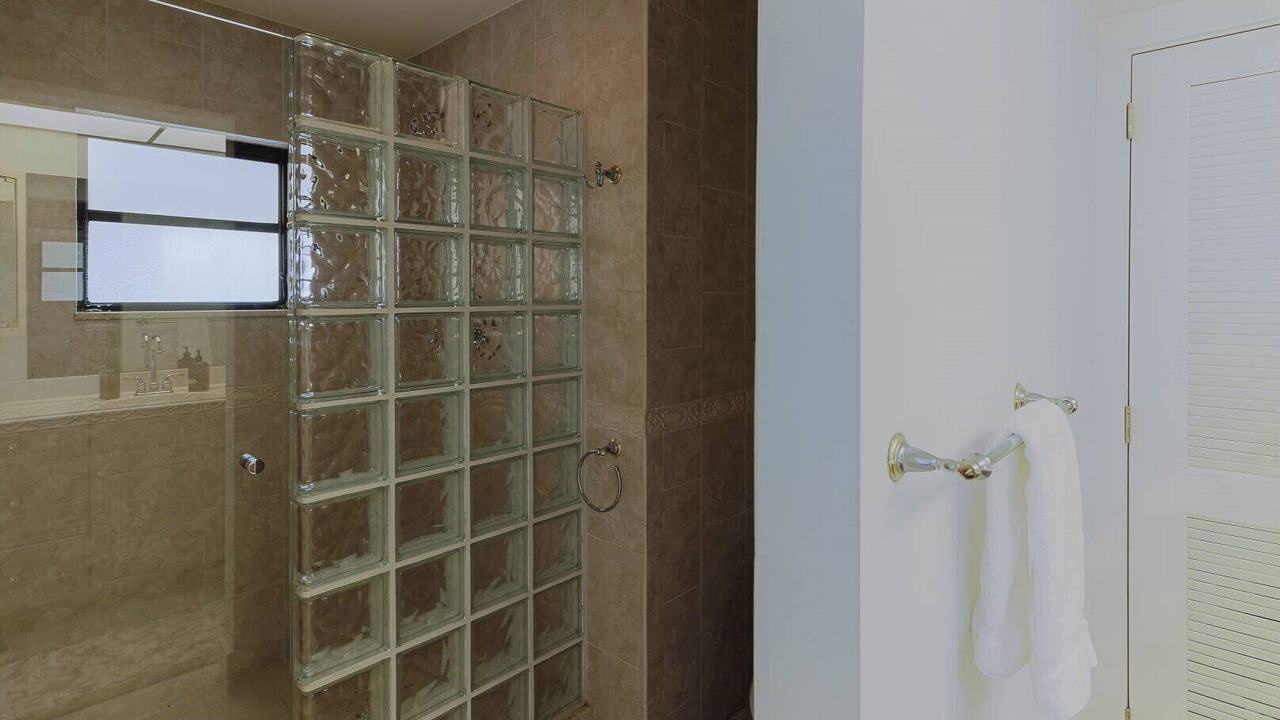 Photo of Bathroom in Key Colony Beach