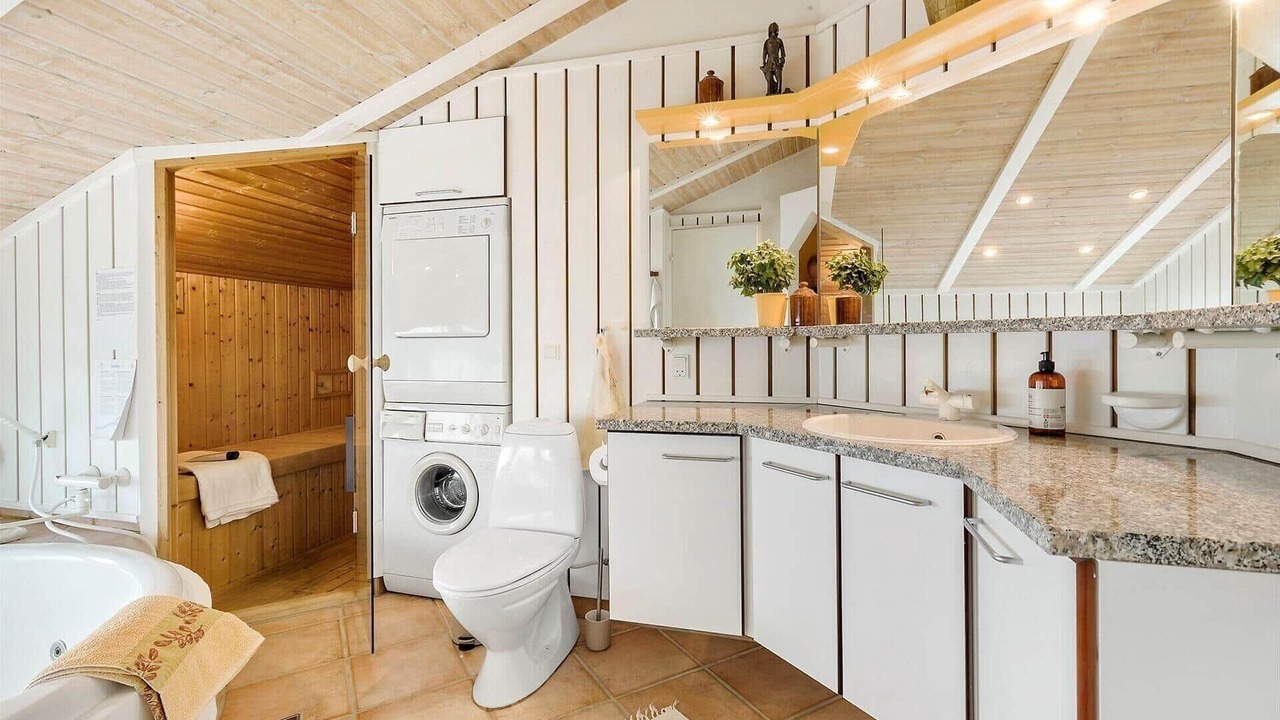 Photo of Bathroom in Lyngsbæk Strand